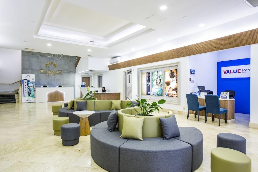 Grand Plaza Hotel Tumon Extérieur photo