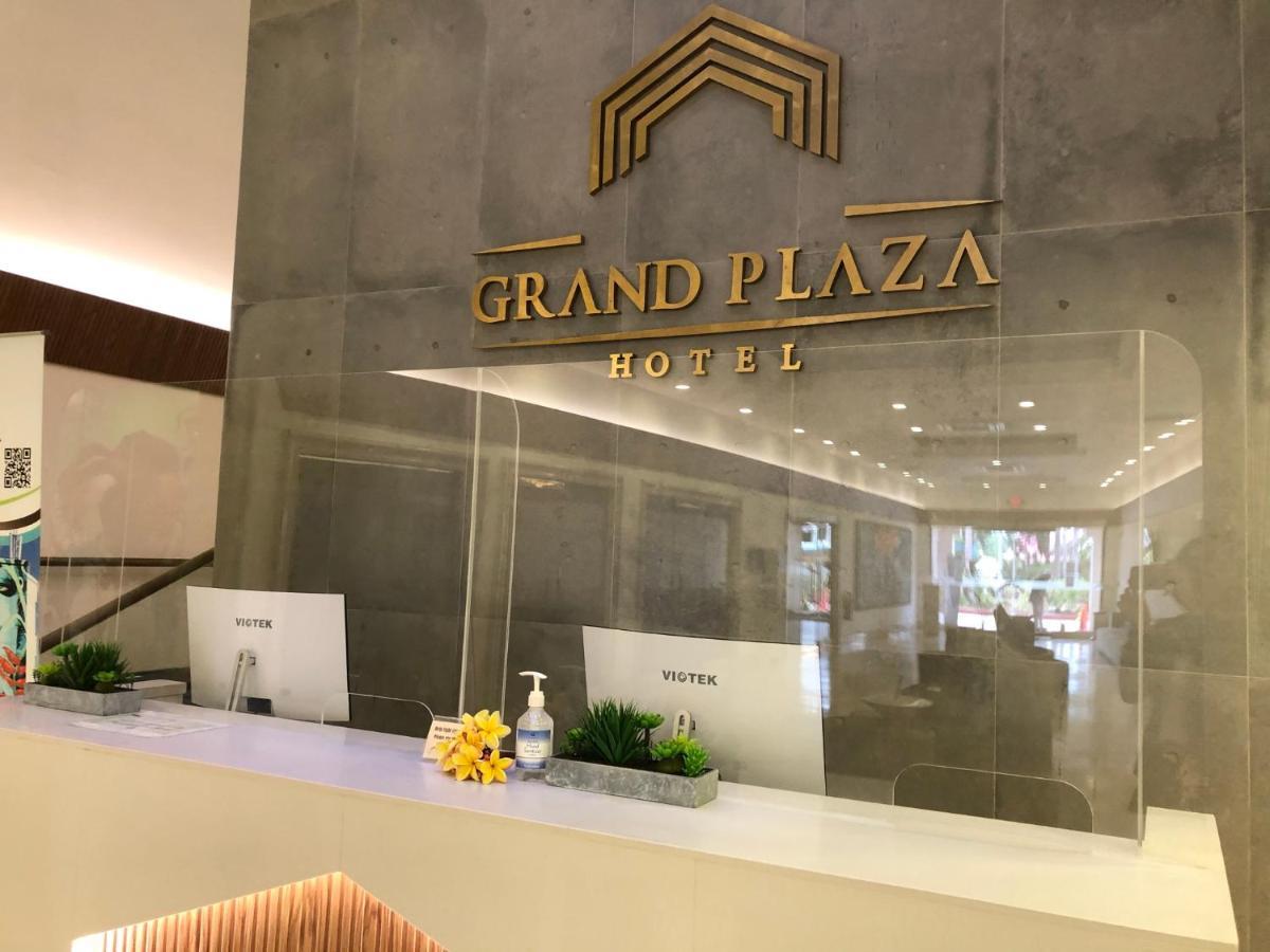 Grand Plaza Hotel Tumon Extérieur photo