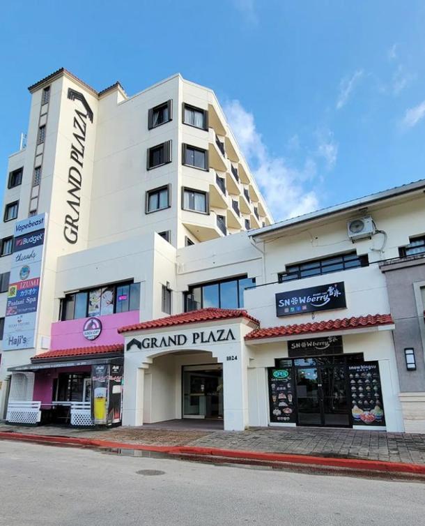 Grand Plaza Hotel Tumon Extérieur photo