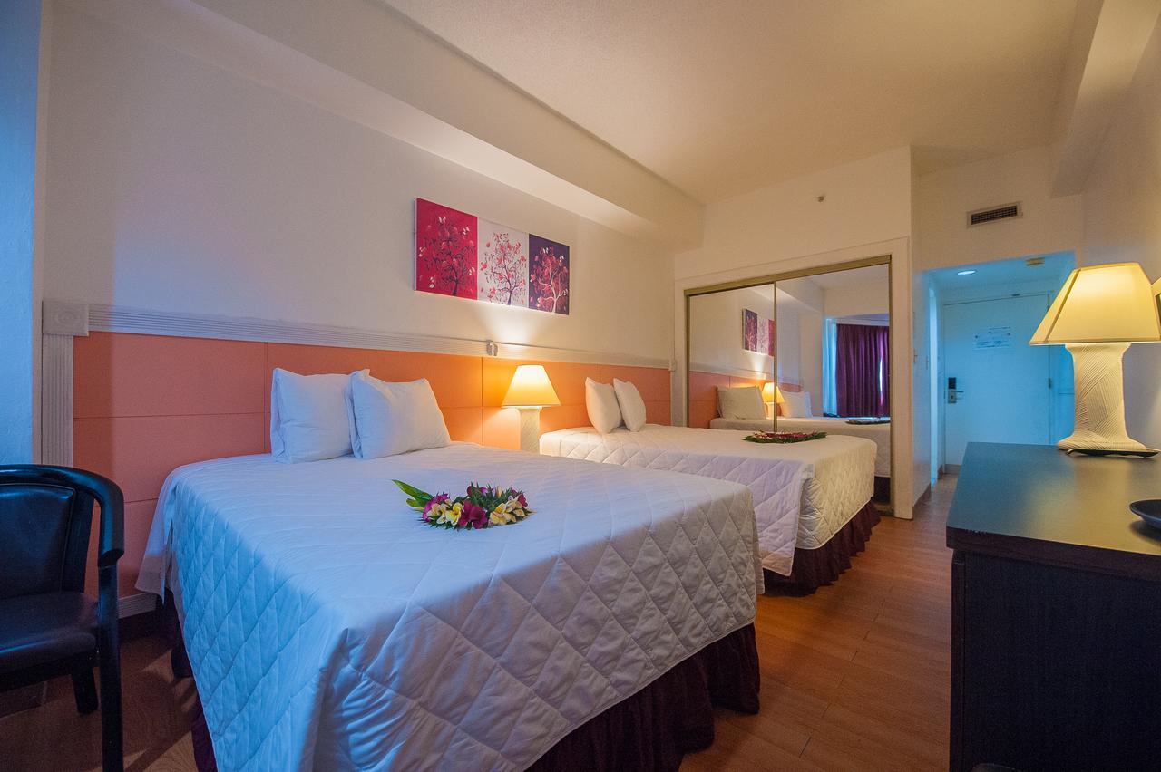 Grand Plaza Hotel Tumon Extérieur photo