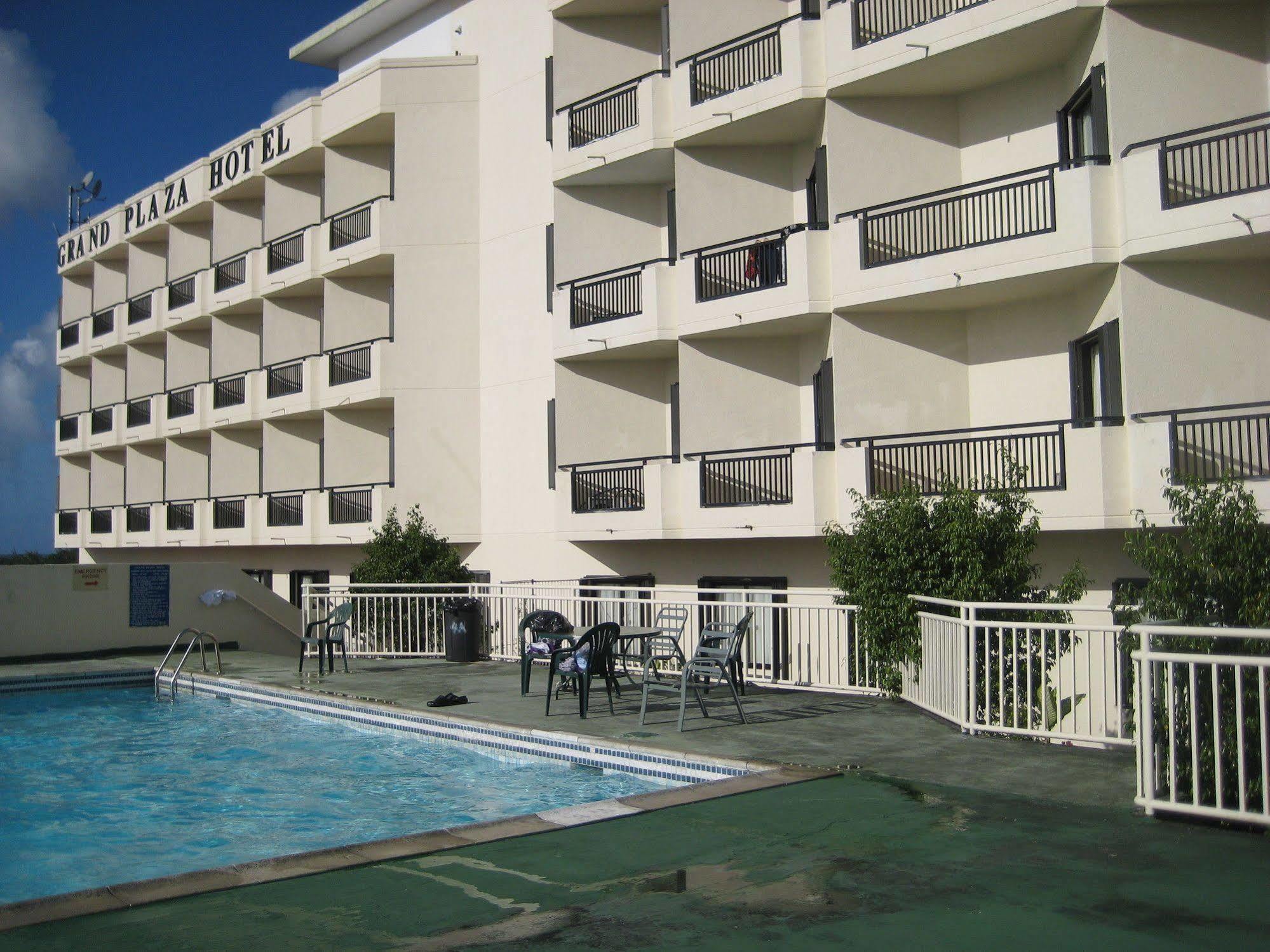 Grand Plaza Hotel Tumon Extérieur photo