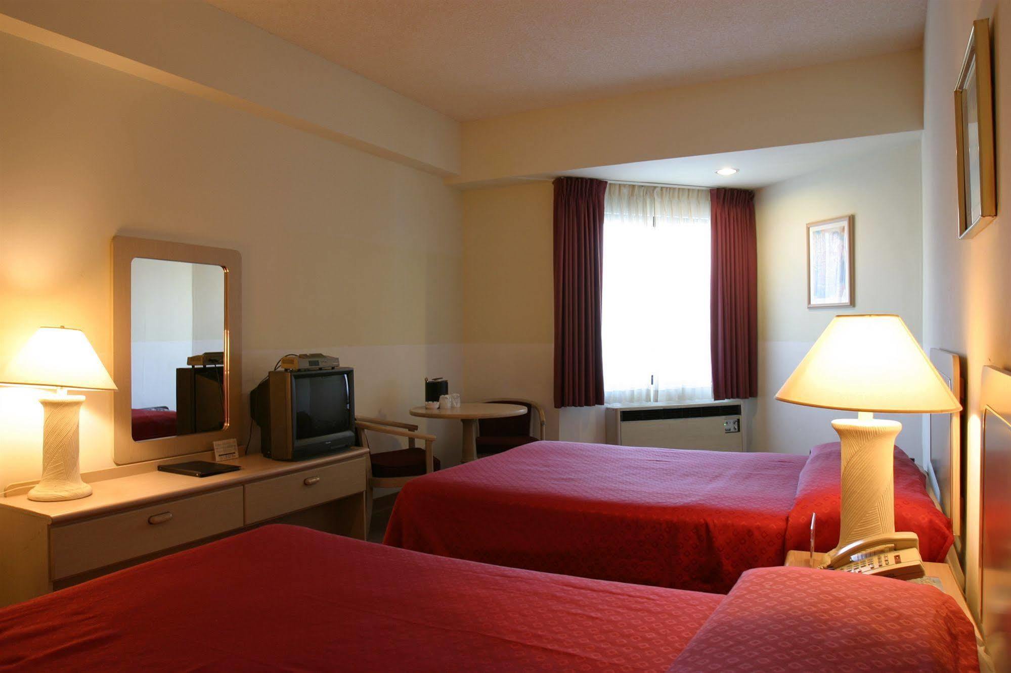 Grand Plaza Hotel Tumon Extérieur photo